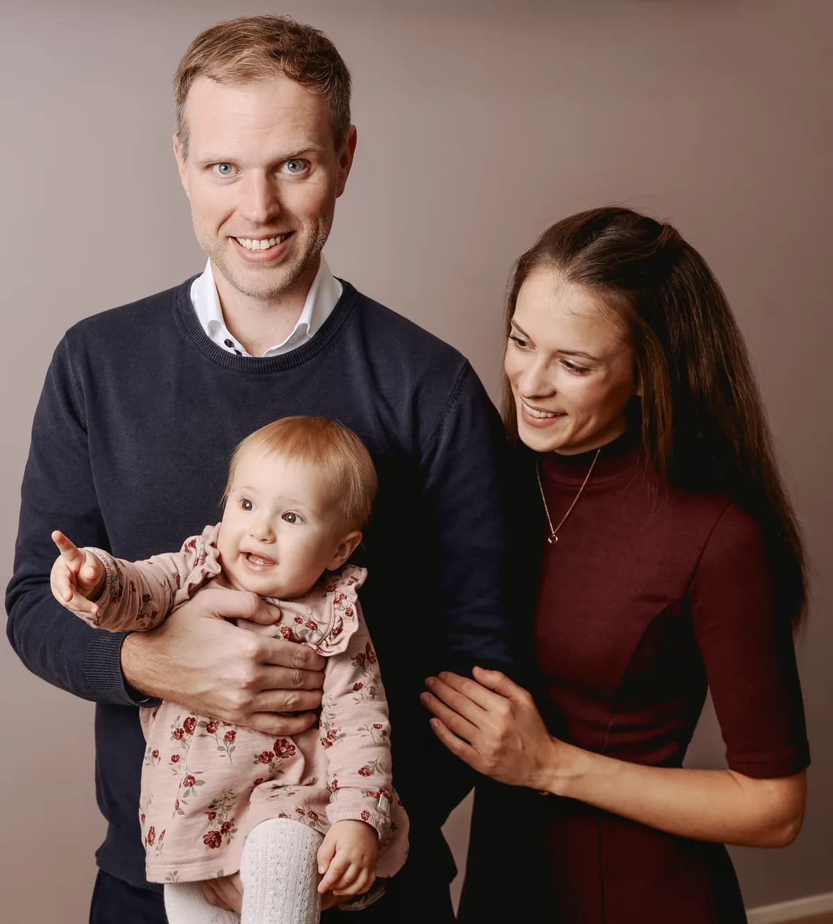 Dennis Tefett mit seiner Familie - privates Glück als Fundament für berufliche Exzellenz und mentale Stärke